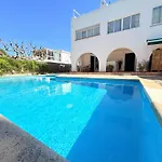 Casa Maya By Gmhouse Menorca * Cala Blanca (Menorca)